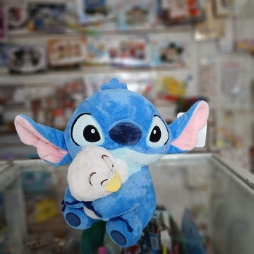 Stitch con pato 